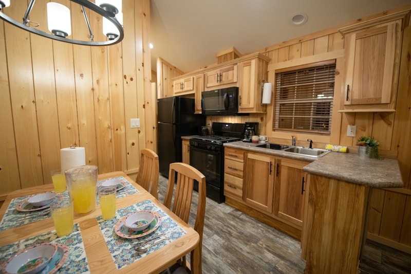 North Shore Yogi Bear™ Cabin-8